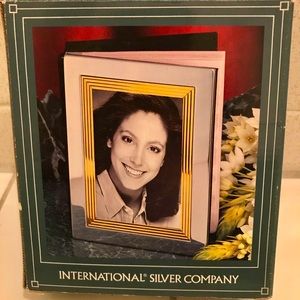 2-tone silver/brass finish frame on picture album